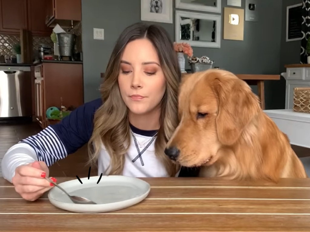 飼主假吃「透明食物」，金金在旁口水滿溢！（圖／Facebook@tuckerbudzyn）