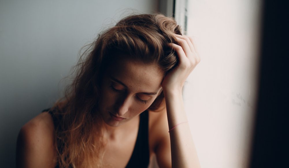  ▲如果另一半劈腿，這段關係是不是要繼續下去？（圖／Shutterstock）