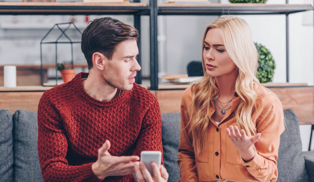  ▲如果沒有那些吵架經驗值來昇華兩人的溝通頻率，那麼兩人在一起也會不自覺認為彼此都不懂彼此吧。（圖／Shutterstock）