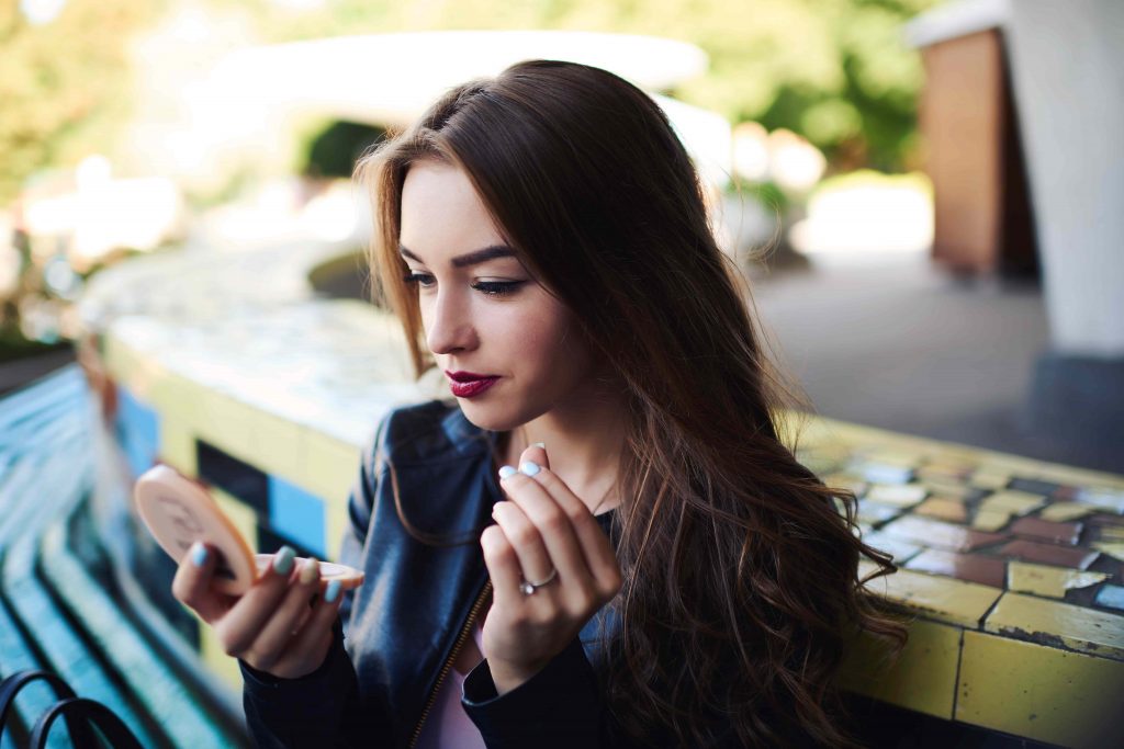  ▲週年慶是購入彩妝的好時機。（圖／Shutterstock）