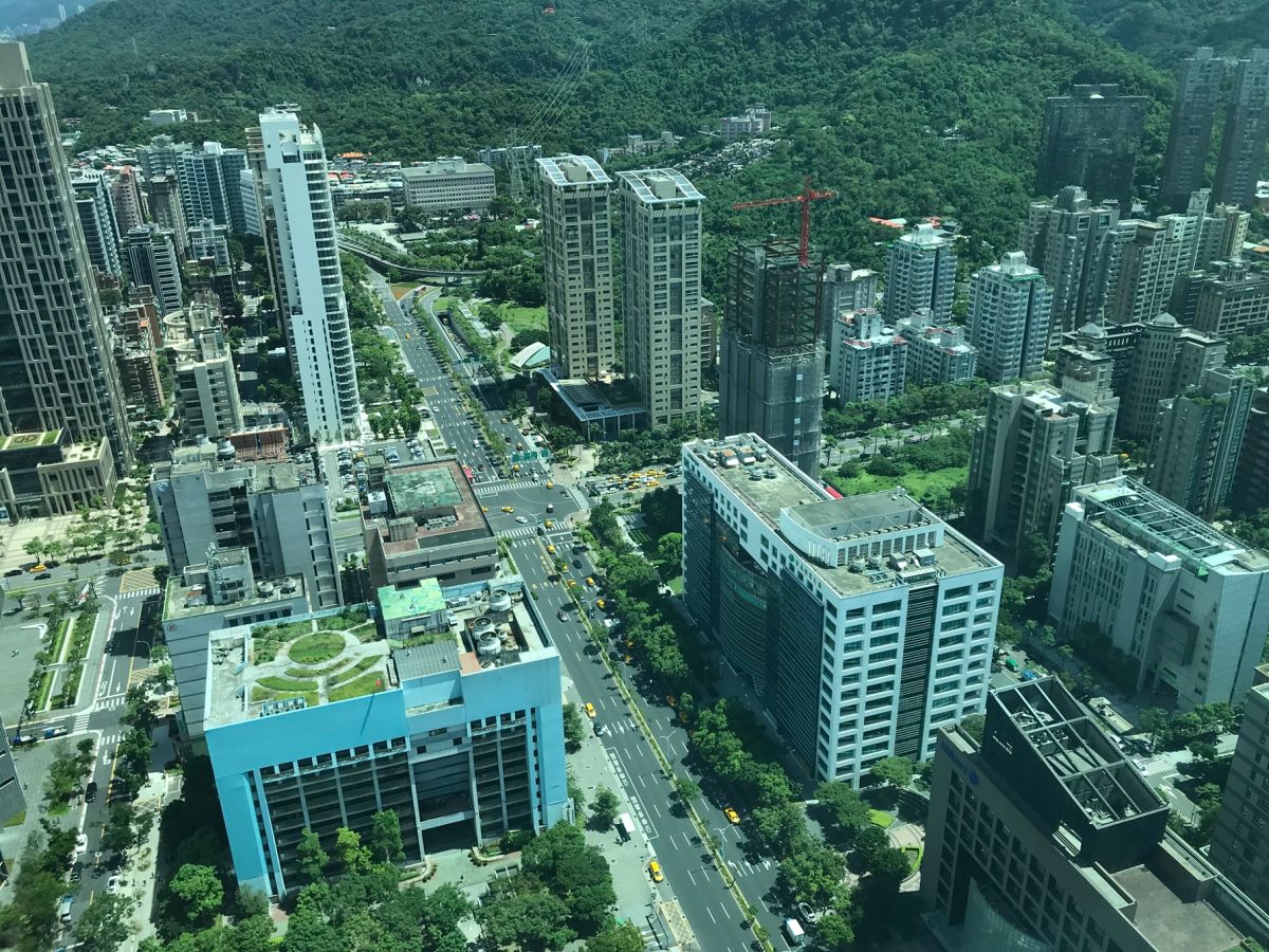 ▲六都10月不動產交易買賣棟數較上月減少，與地政機關工作天數減少有關。（圖／NOWnews資料照片）