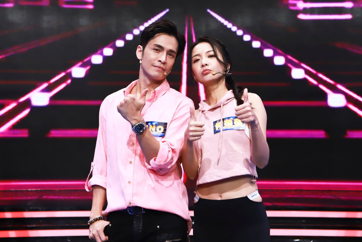 ▲Gino（左）、何蓓蓓挑戰夫妻遊戲節目《幸福保衛戰》。（圖／民視提供） 