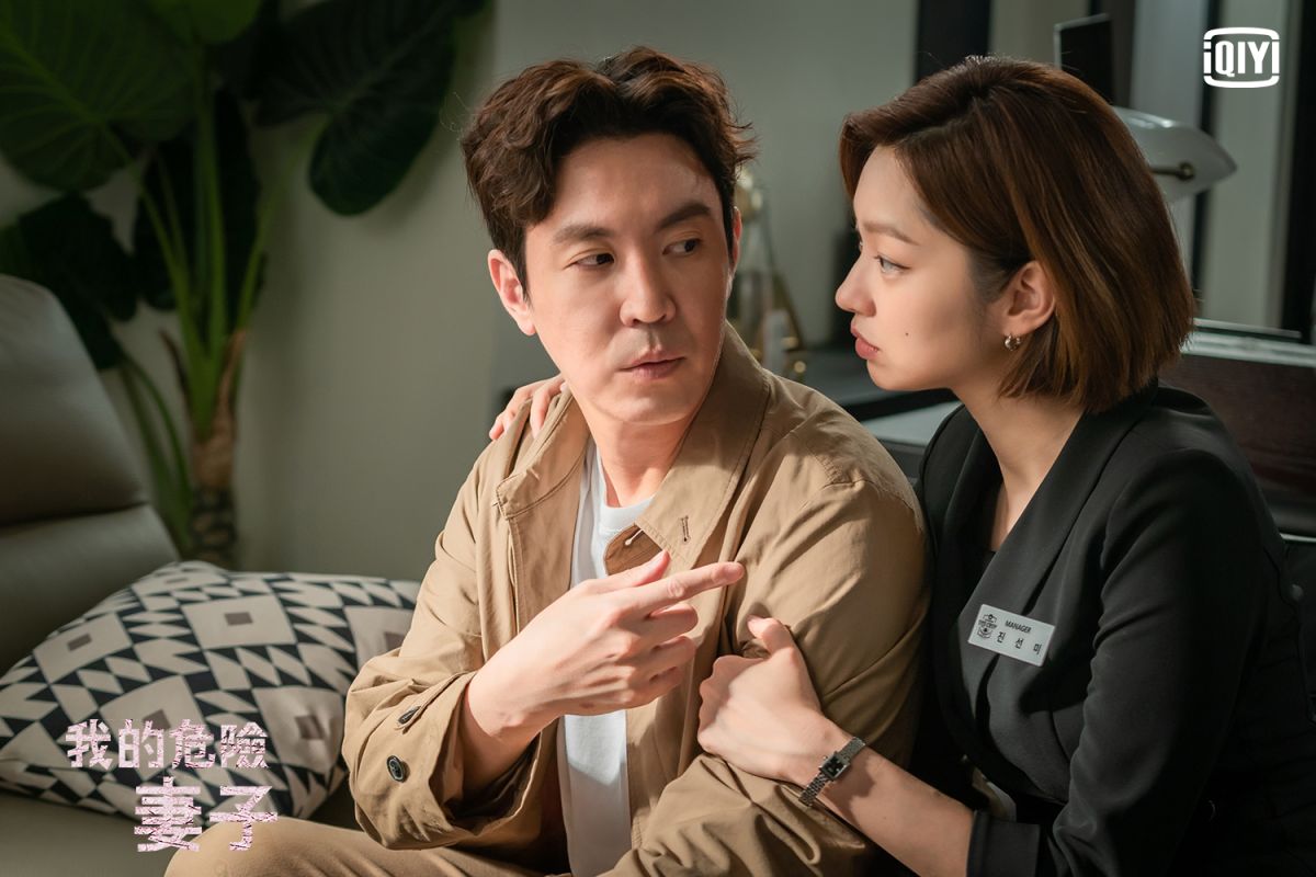 ▲劇中，崔元英（左）跟小三聯手殺妻，反被正宮擺了一道。（圖／愛奇藝海外站）