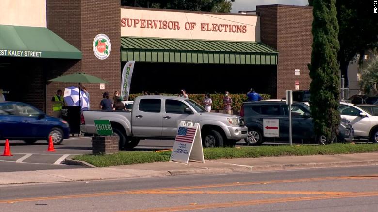 ▲美國一位婦人在去醫院產子前，堅持要老公先開去投票所投票。（圖／翻攝自《CNN》）