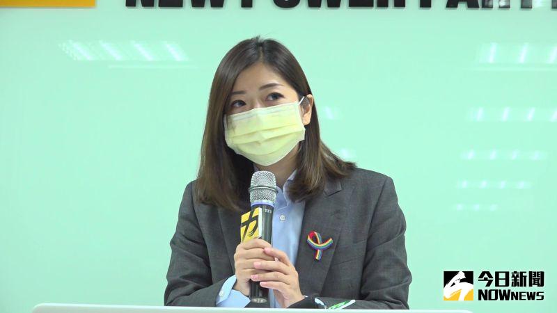 時代力量黨主席高鈺婷3日晚間宣布辭去黨主席一職,並表示相關傳言都是空穴來風。