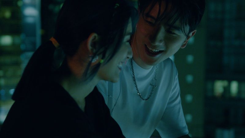 ▲曾詠熙與男友T-MA合作推出新曲《Softly》。(圖/Blue