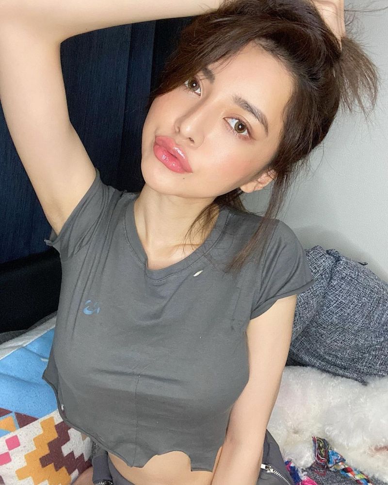 ▲瑪麗亞友五官深邃,身材火辣。(圖/瑪麗亞友IG)