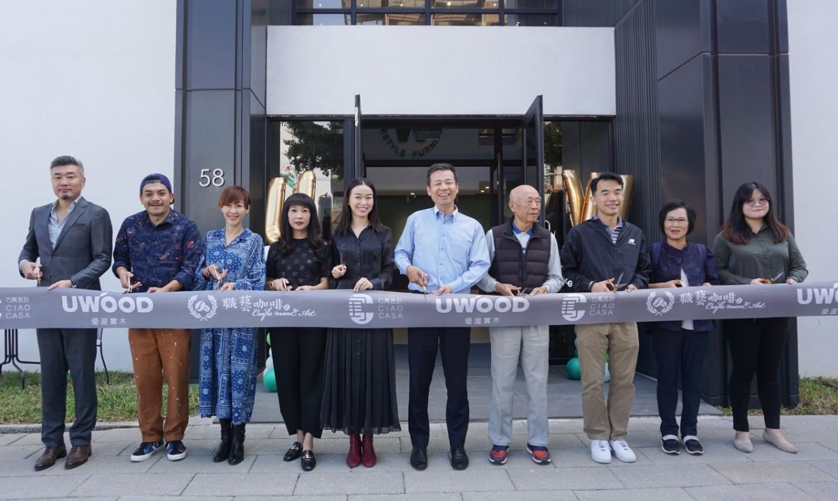 ▲藝人史丹利(左二)起、GIGI、蔡淑君議員、陳曼婷設計總監、陳國都董事長等貴賓蒞臨剪綵。（圖／資料照片）