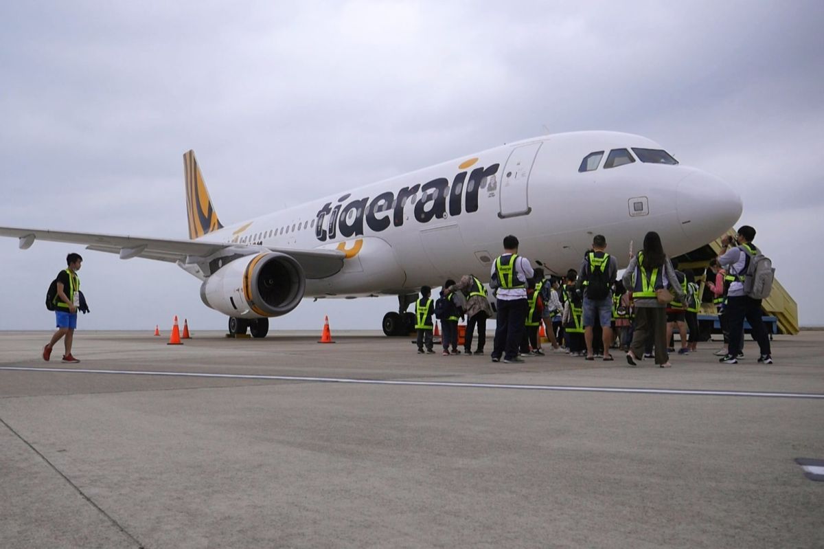 ▲金門航空體驗營今登場，虎航飛機成為臨時訓練場。(圖/記者蔡若喬攝)