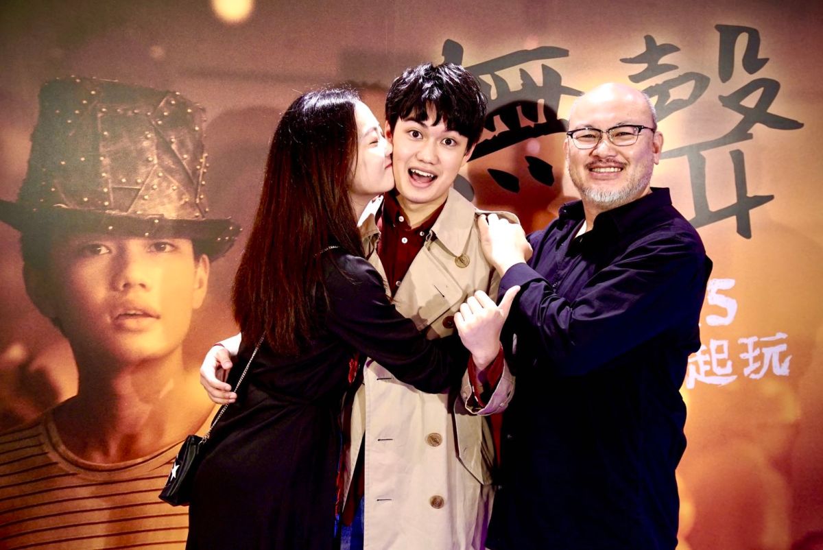 ▲趙小僑（左）YouTube 頻道突破10萬人。（圖 / 經紀人提供）