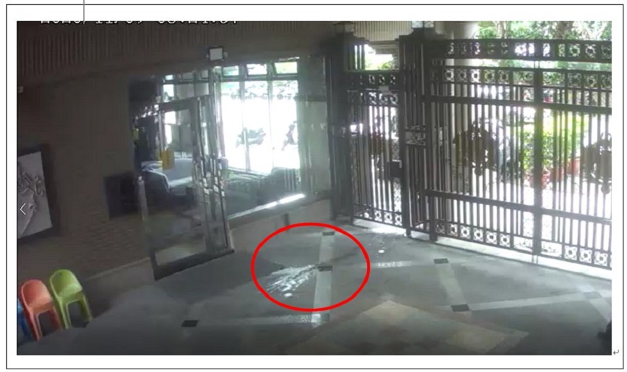 ▲蔡英文永和寓所9日上午被男子潑灑咖啡。(圖/永和分局提供)