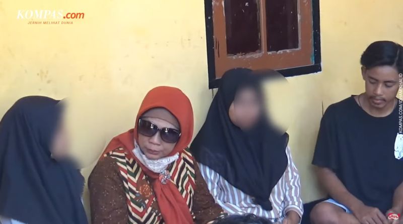 ▲Ahmad的媽媽（左二）訪時表示，當Mariani跟她家人一起上門時，她直接嚇到暈倒了。（圖／翻攝自推特）