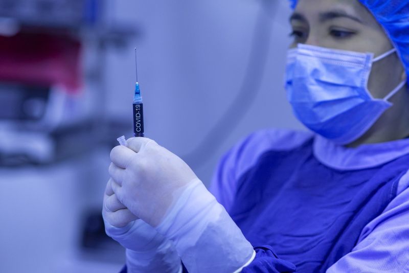 輝瑞新冠疫苗傳效力達9成！醫推測台灣「可分配數量」
