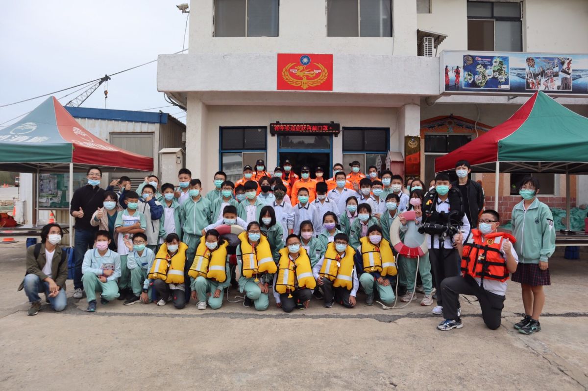 ▲金門岸巡協助寧中小辦理「工作世界參訪」活動。(圖/金門岸巡隊提供)