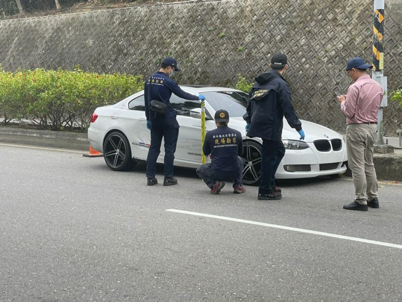 台3線新竹段驚爆命案　男遭棉被綑綁棄屍路邊車內
