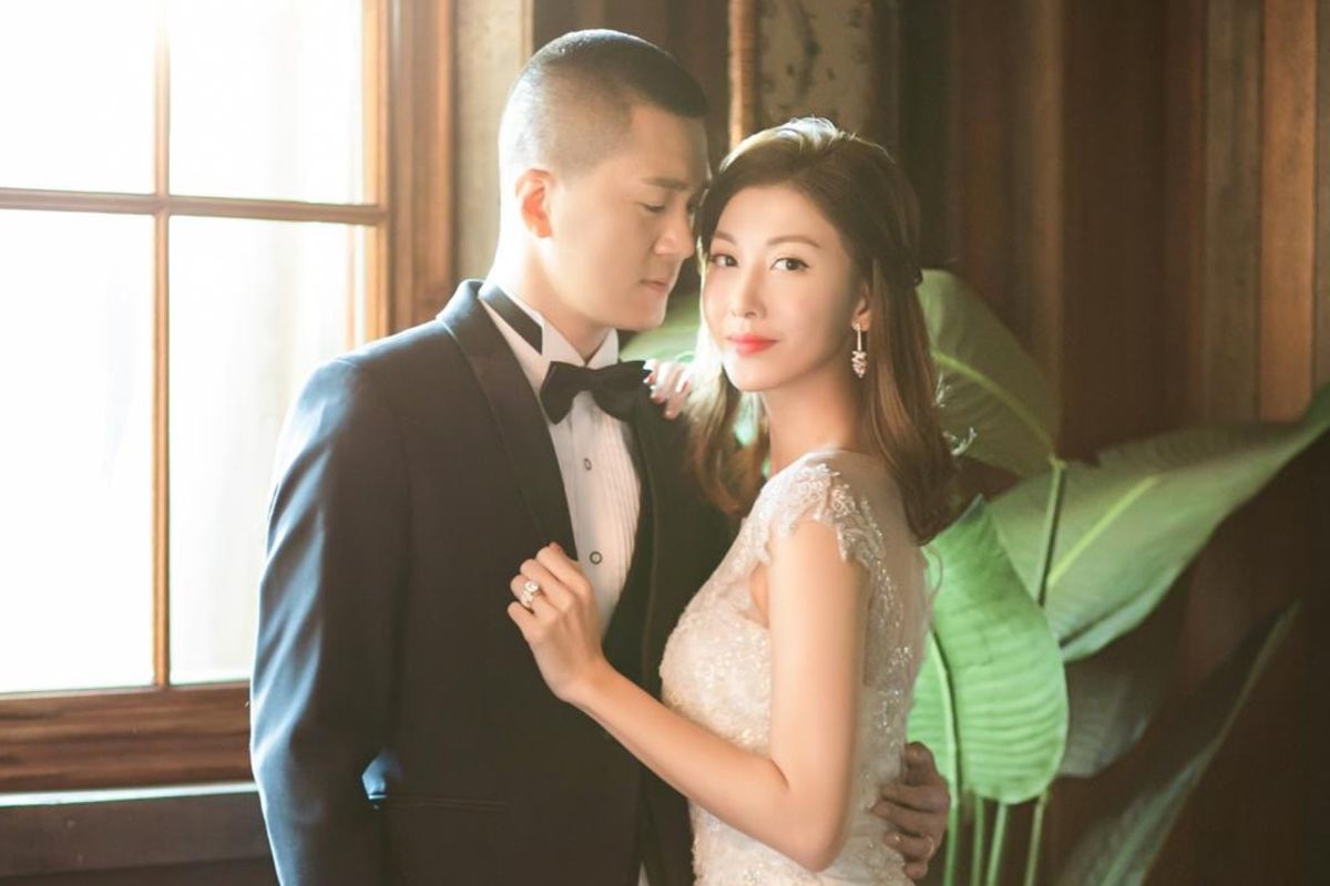 ▲李彩華（右）與富商黃彥書離婚。（圖／李彩華微博）