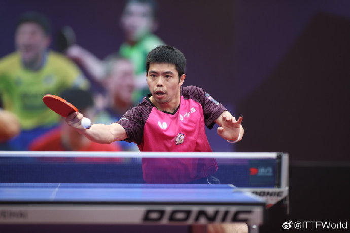 ▲我國桌球好手莊智淵生涯第16度參戰世界盃，無奈16強淘汰賽強碰現任世界球王樊振東無緣晉級。（圖／取自ITTFWorld官方微博）