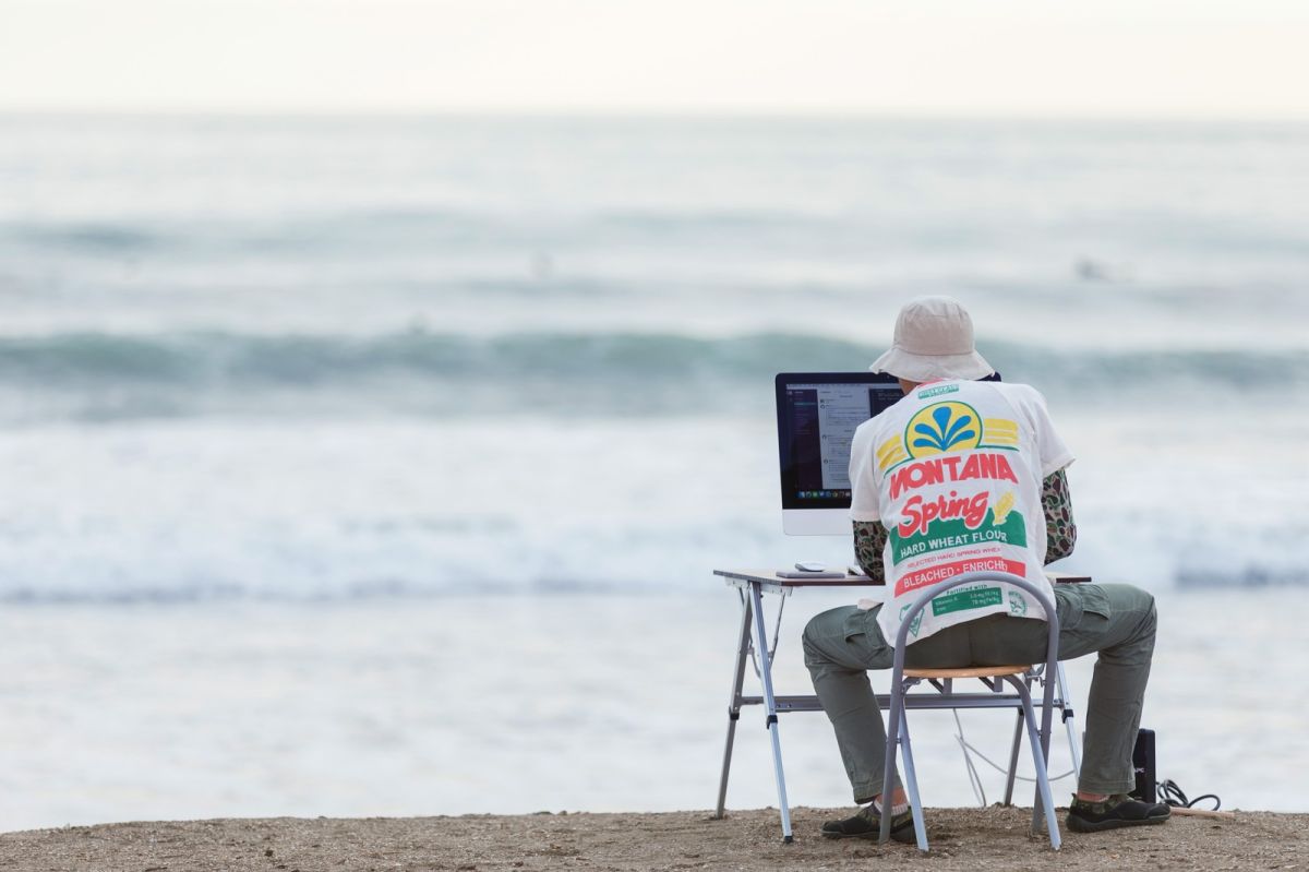 ▲依最新調查結果顯示，台灣有五成民眾希望能夠遠距工作。（圖／摘自Pakutaso）