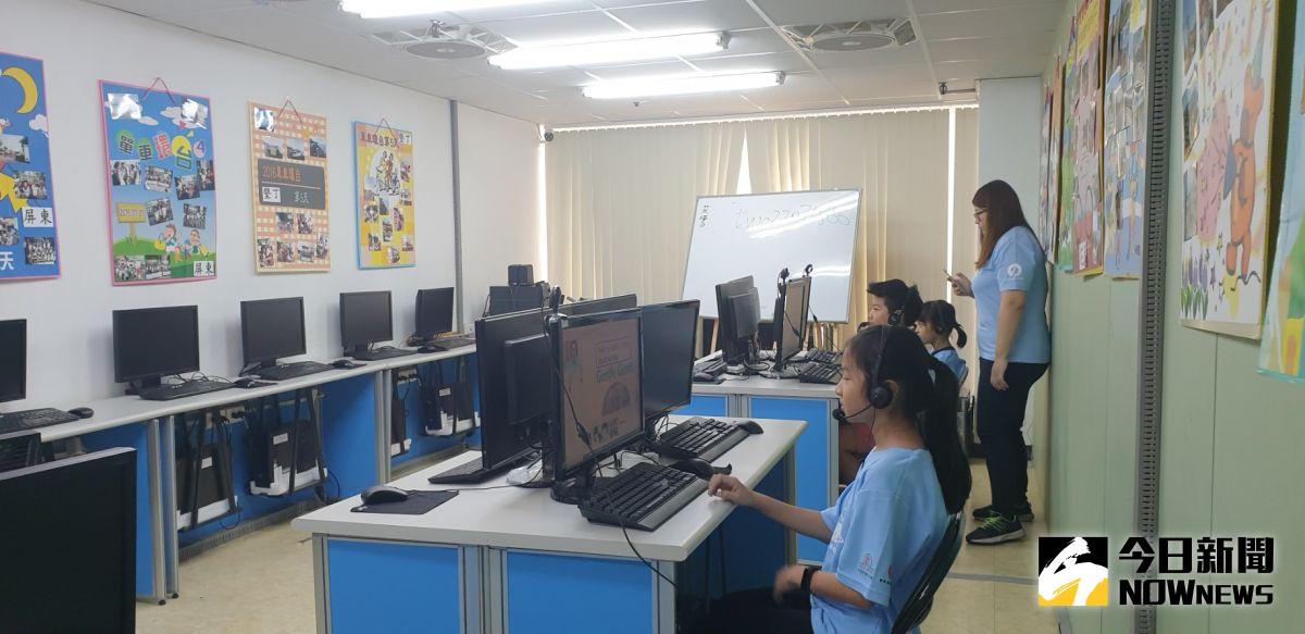 ▲針對於新課綱開設校訂選修課程，偏鄉不易請師資，國教署宣布補助教師旅宿費用增加誘因。（示意圖／NOWnews資料照)