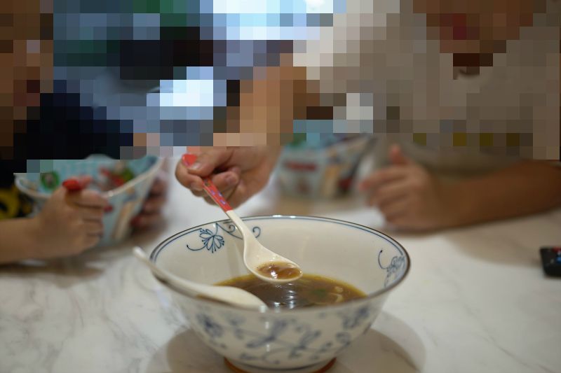 ▲皇家傳承牛肉麵業者感性發文回應本次事件。(圖/翻攝自臉書《皇家傳承牛肉麵》)