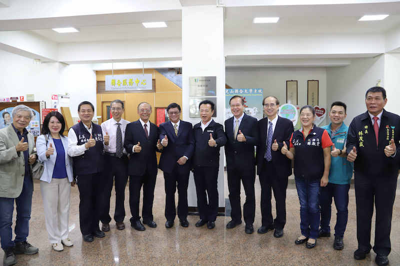 ▲南華大學落實永續發展，獲「環境教育機構」及「環境教育設施場所」雙認證揭牌儀式。（圖／南華大學提供)