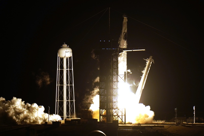 ▲美國太空探索科技公司(SpaceX)火箭成功從佛羅里達州甘迺迪太空中心(Kennedy