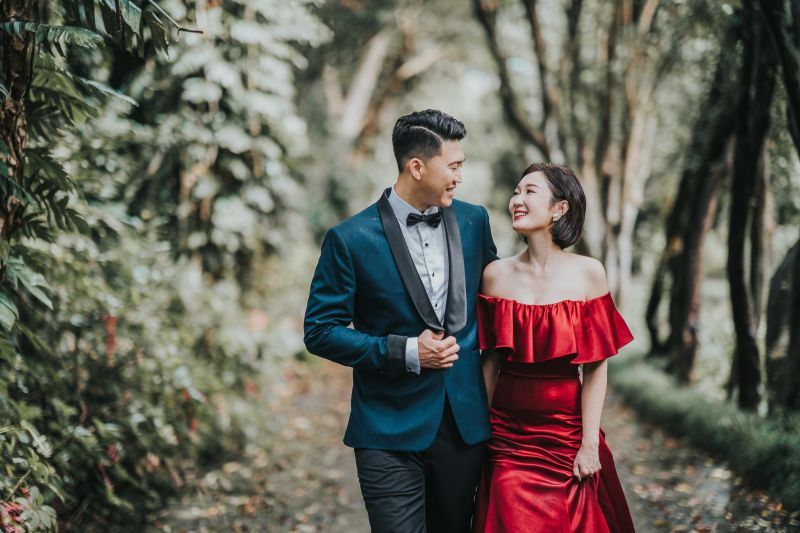 ▲女主播李美萱12日甜蜜宣布婚訊,並透露和老公是透過交友軟體認識的。(圖/翻攝自李美萱臉書)