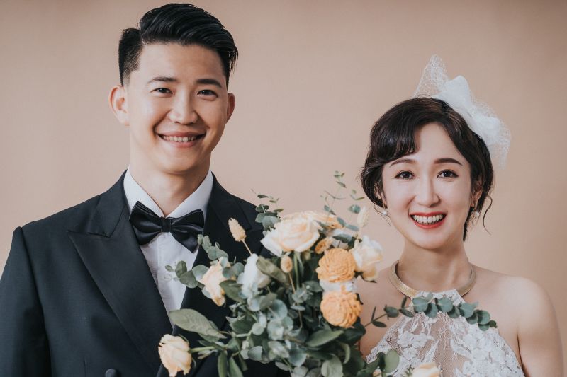 ▲女主播李美萱12日甜蜜宣布婚訊,並透露和老公是透過交友軟體認識的。(圖/翻攝自李美萱臉書)