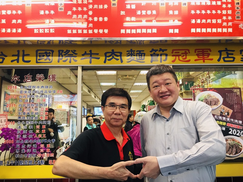 ▲陳世楨(左)表示，他有和丁怡銘互傳簡訊，也有鼓勵對方，這是人之常情、無可厚非。(資料照/記者康子仁攝)