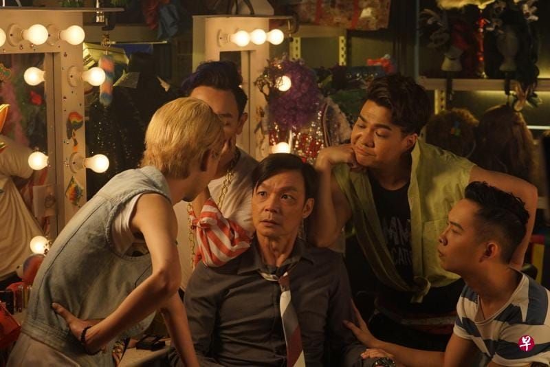 ▲▼李國煌(中)在片中扮演變裝皇后。(圖/《男兒王》劇照)
