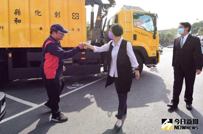 ▲彰化縣長王惠美向所有清潔隊員感謝致敬。(圖/記者陳雅芳攝,2020.11.18)