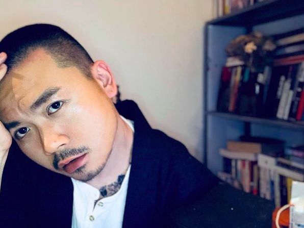 ▲丘沁偉遭到通緝,近來被男子指控性侵遭逮捕。(圖/翻攝丘沁偉臉書)