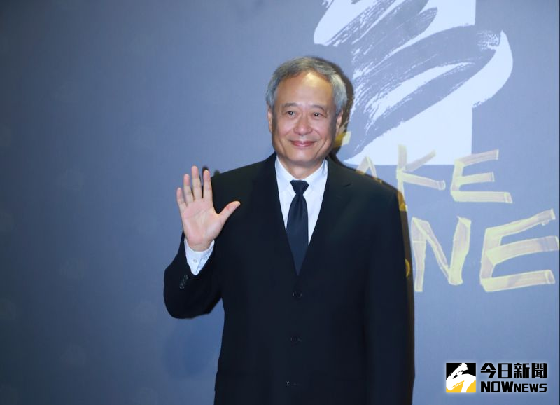 ▲李安第一個現身第57屆金馬獎紅毯,露出溫暖微笑。(圖/NOWnews影像中心)