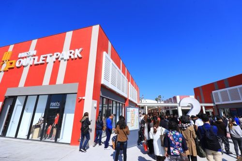 ▲三井台中港OUTLET PARK二期增建工程也於日前取得建造執照，力拼2021下半年開幕(圖／經發局提供2020.11.25)