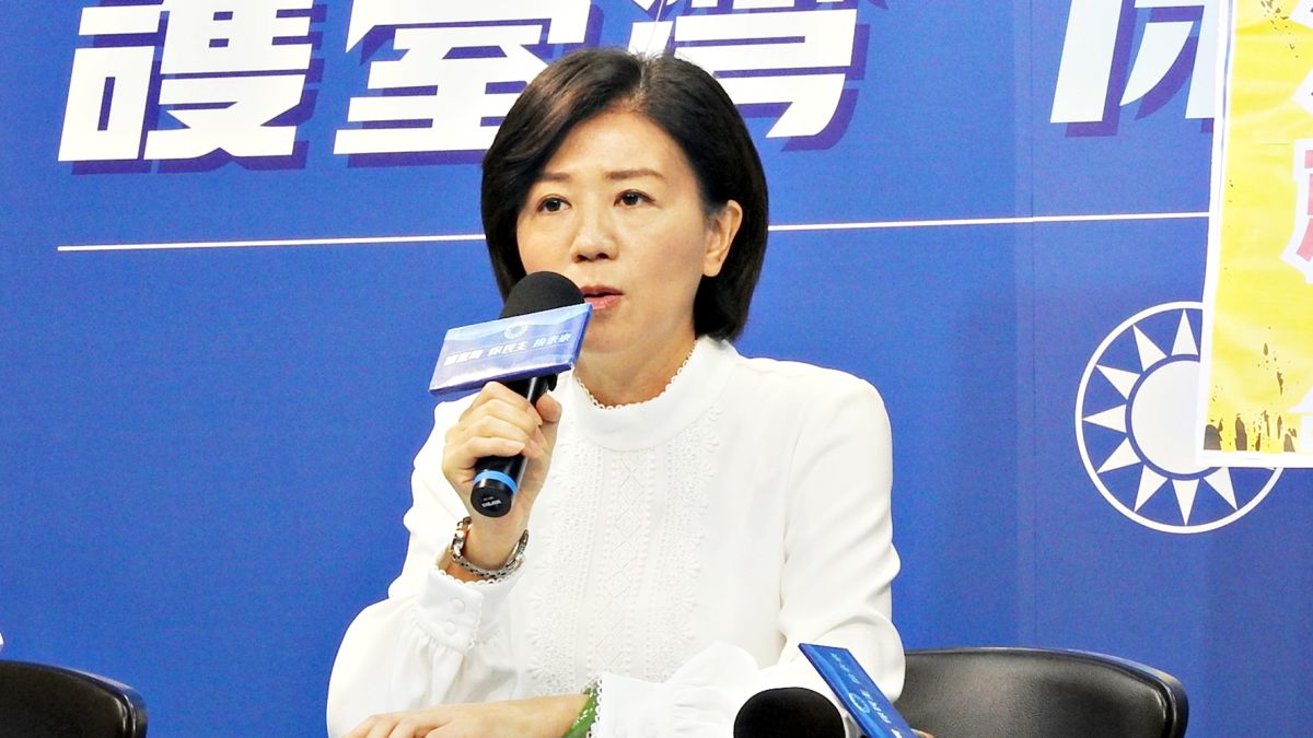 ▲藻礁公投領銜人潘忠政的臉書變成限制帳號，臉書遭禁原因也引發藍綠攻防。國民黨文傳會主委王育敏今（16）日表示，盼1450（綠網軍）不要攻擊所有公投提案領銜人。（圖／資料照片）