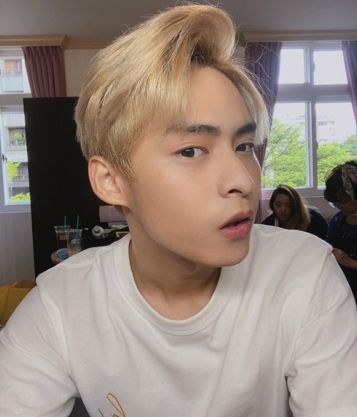 ▲放火不願對裸照事件多做回應。（圖／放火IG）