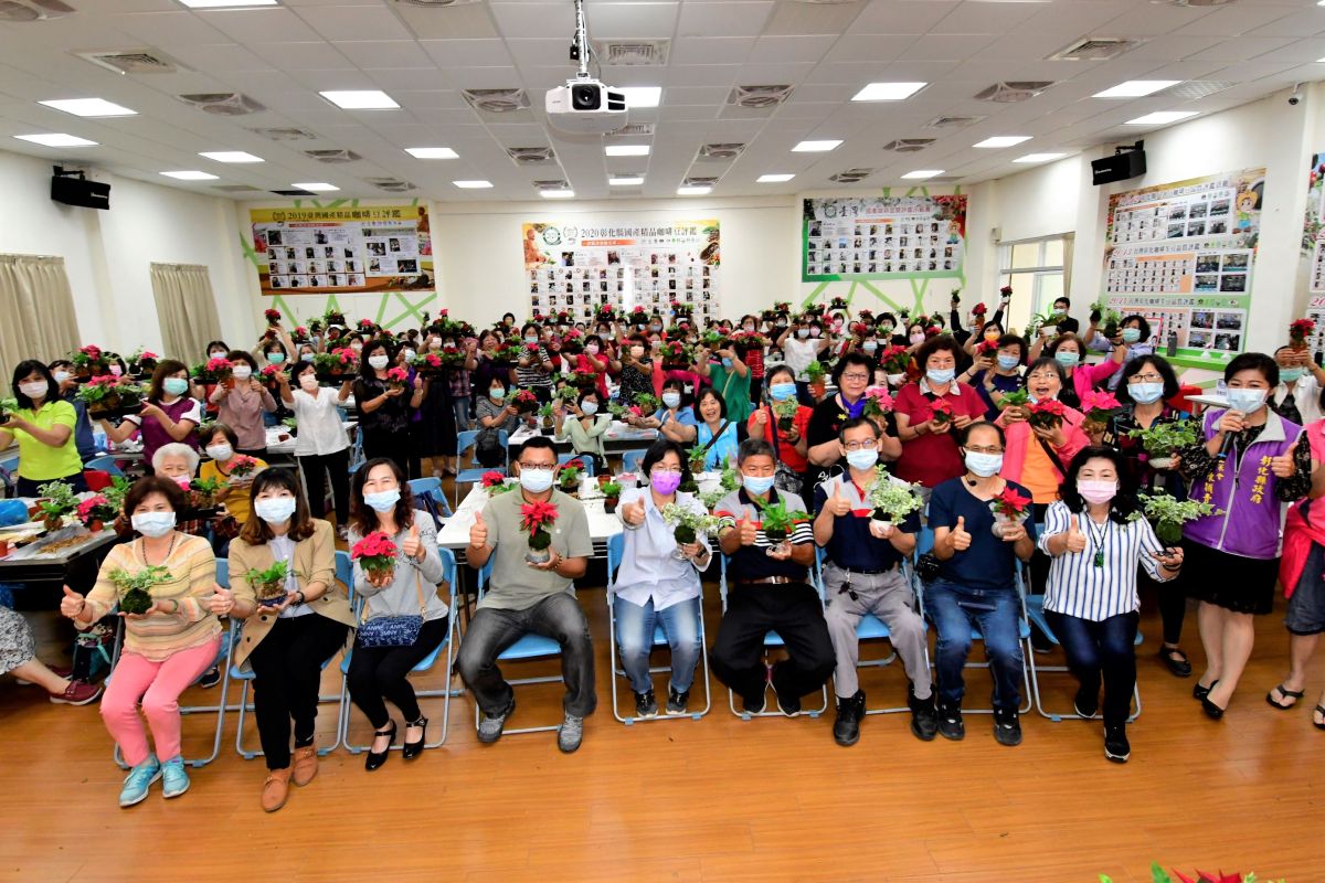 ▲彰化縣開辦8場綠美化治療活動，縣長王惠美希望藉由綠美化園藝，讓大家的生活放輕鬆更加療癒。（圖／記者葉靜美攝，2020.11.25）