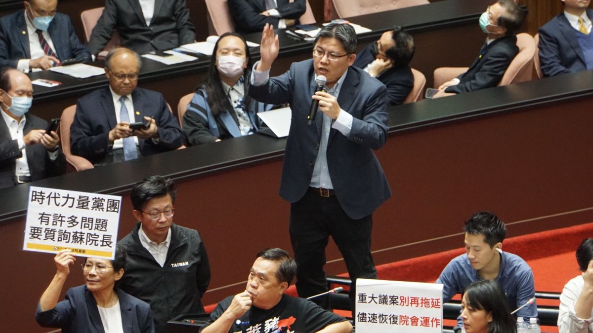 ▲行政院長蘇貞昌在綠委的護駕中成功施政報告，但接下來的質詢時間國民黨團依舊杯葛到底。（圖／記者呂炯昌攝）