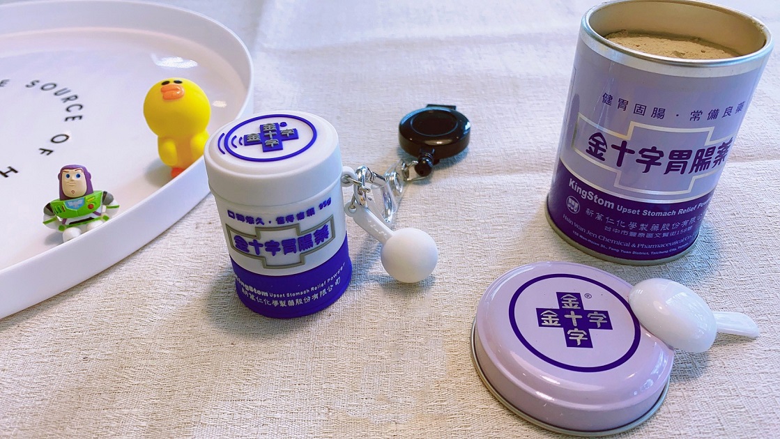 ▲金十字迷你版3D悠遊鑰匙圈還有小湯匙，百分百模擬。（圖／資料照片）