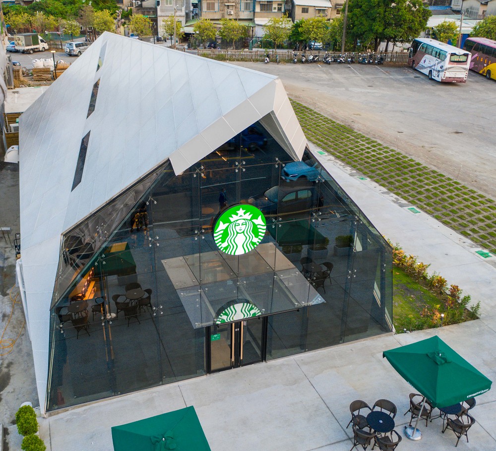 ▲雲林縣北港鎮首間星巴克門市「北港門市」於11月20日正式開幕。 (圖|星巴克提供)