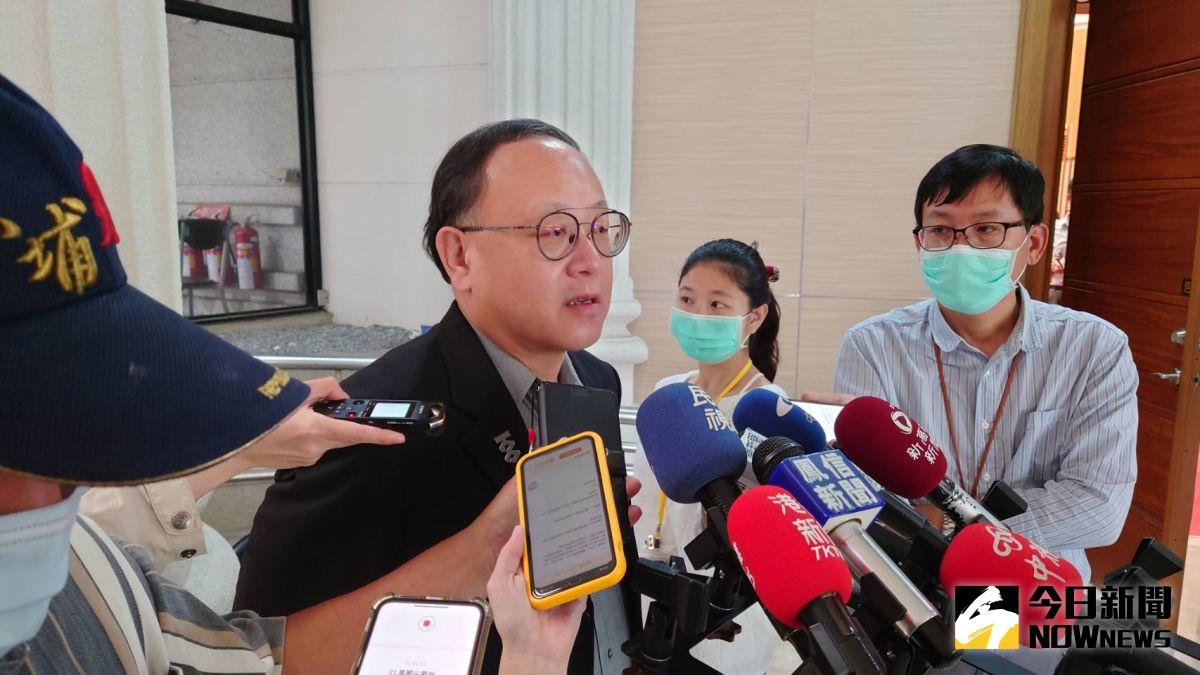 ▲高雄市副長史哲表示，邀請大家在12月一定要來高雄親眼見證，因為再多的描述都不及現場親眼的感受。（圖／記者鄭婷襄攝）