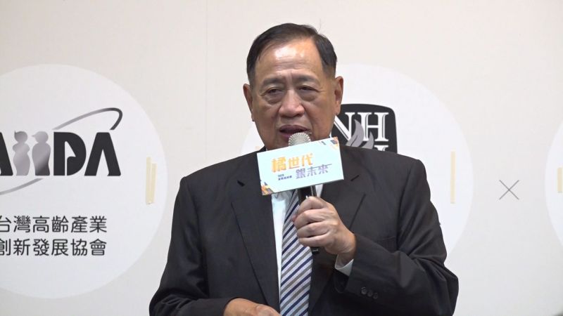 ▲華人熟齡生活產業發展協會理事長、同時也是聲寶董事長的陳盛沺指出，許多退休的中高齡者不奢求有高薪，更不願搶年輕人工作，只希望能發揮顧問的角色讓世代傳承更順利。（圖／記者朱永強攝）