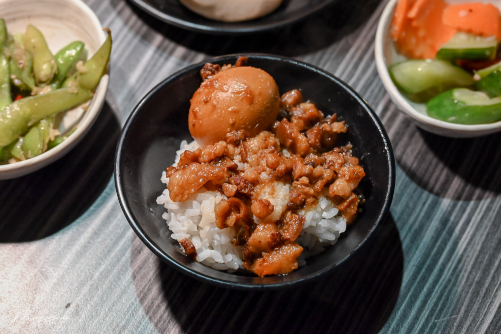 ▲滷肉飯部分也不能錯過，滷汁滿香的，裏頭的滷蛋相當入味。（圖／莓姬貝利食事旅行）