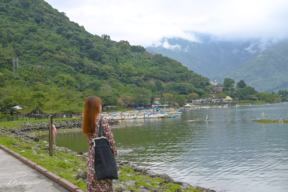 ▲鯉魚潭能靜能動，不只能靜看山水，旅人可以在此遊湖、露營或各項水上活動。（圖／莓姬貝利食事旅行）