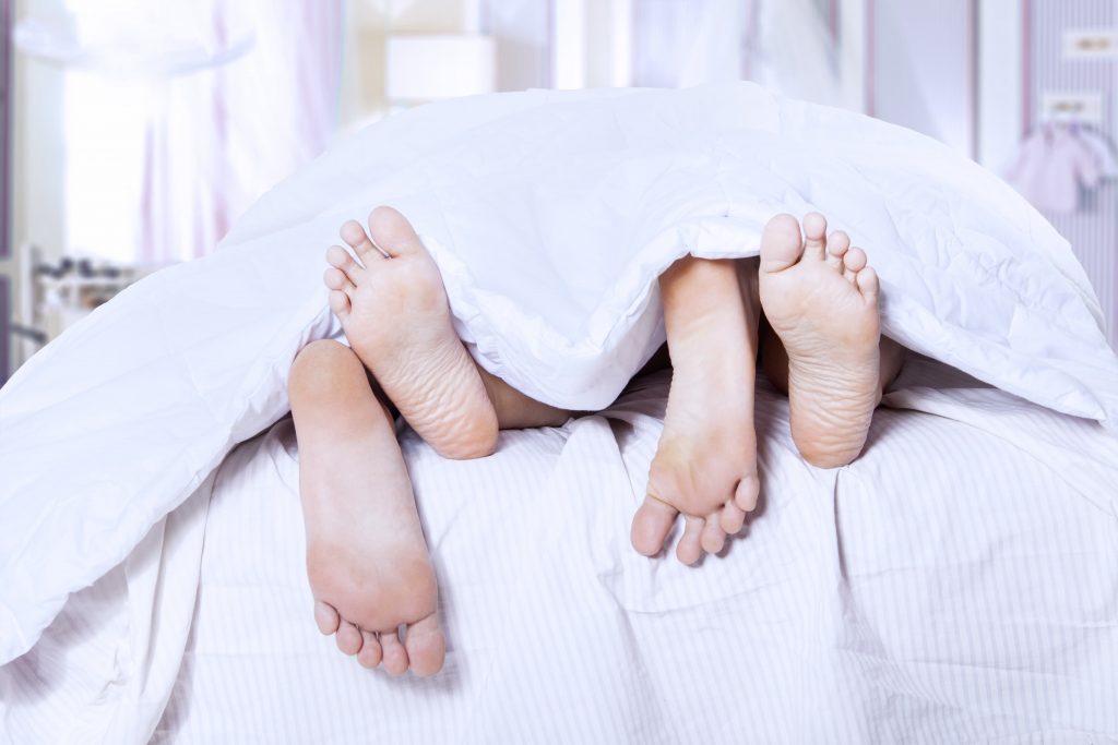 ▲陰部搔癢有異味，讓人坐立難安，性生活也尷尬。（圖／shutterstock）