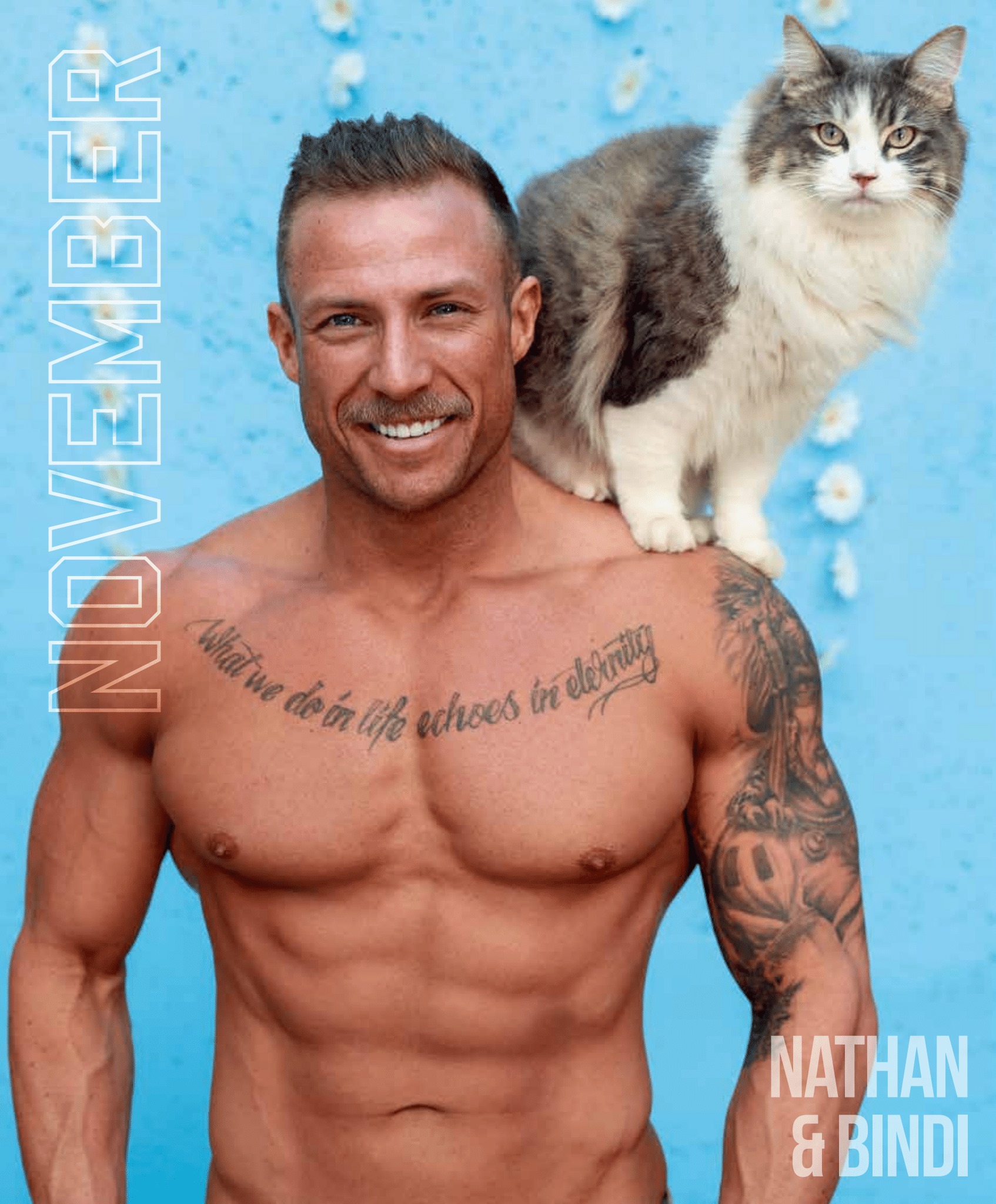 看這堅實的胸膛和高貴的貓貓（圖／Facebook@Australian Firefighters Calendar）