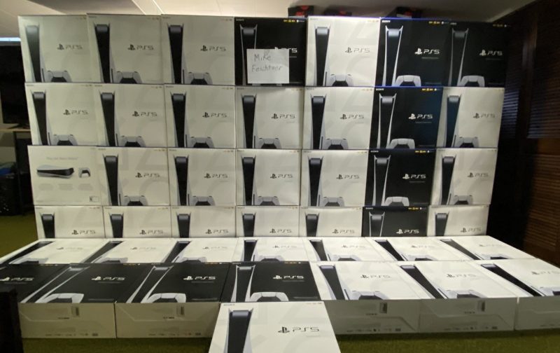轉賣3500台PS5才買得起聖誕禮物　英國黃牛集團「不後悔」
