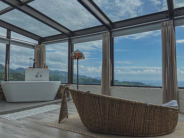 ▲舒舒服服的泡個澡，一早神清氣爽。（圖／歡迎光臨，東宅 Vida Cómoda）