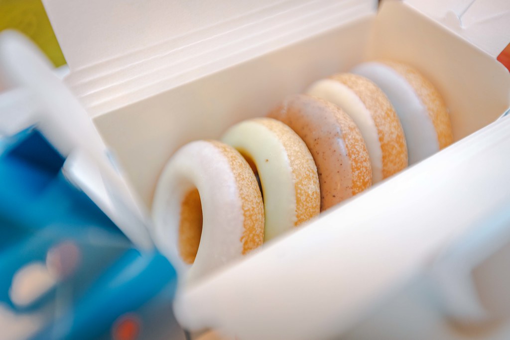 ▲角落小夥伴聯名的「歡樂5Q」甜甜圈小禮盒。（圖／寒武紀）