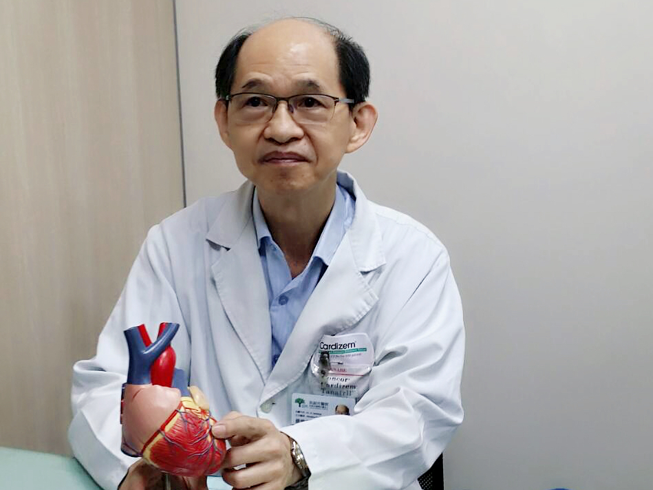 ▲ 季節交換、氣溫驟降，正是冠狀動脈心臟病好發時節，一旦有胸悶紫症狀，千萬不要忽略警訊，應提高警覺、趕快就醫。（圖／阮綜合醫院提供）